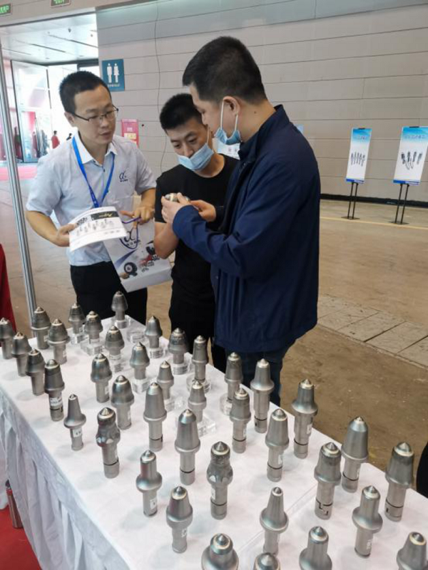 株洲信達(dá)機(jī)械科技有限公司,株洲煤截齒,掘進(jìn)齒銷售